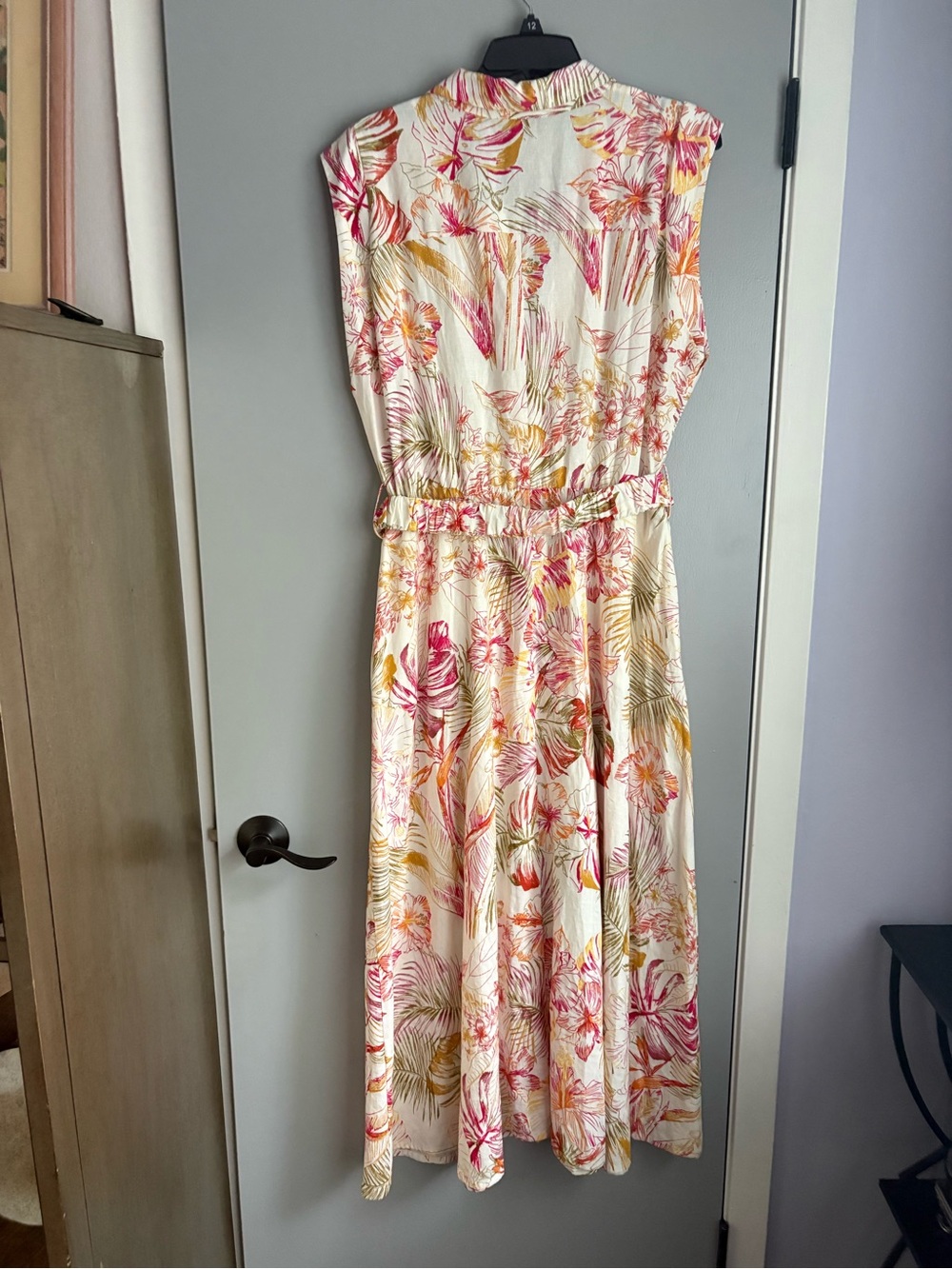 Zara Cream li en blend Maxi Dress with Pink & Yellow Tropical Print - Picture 5 of 9